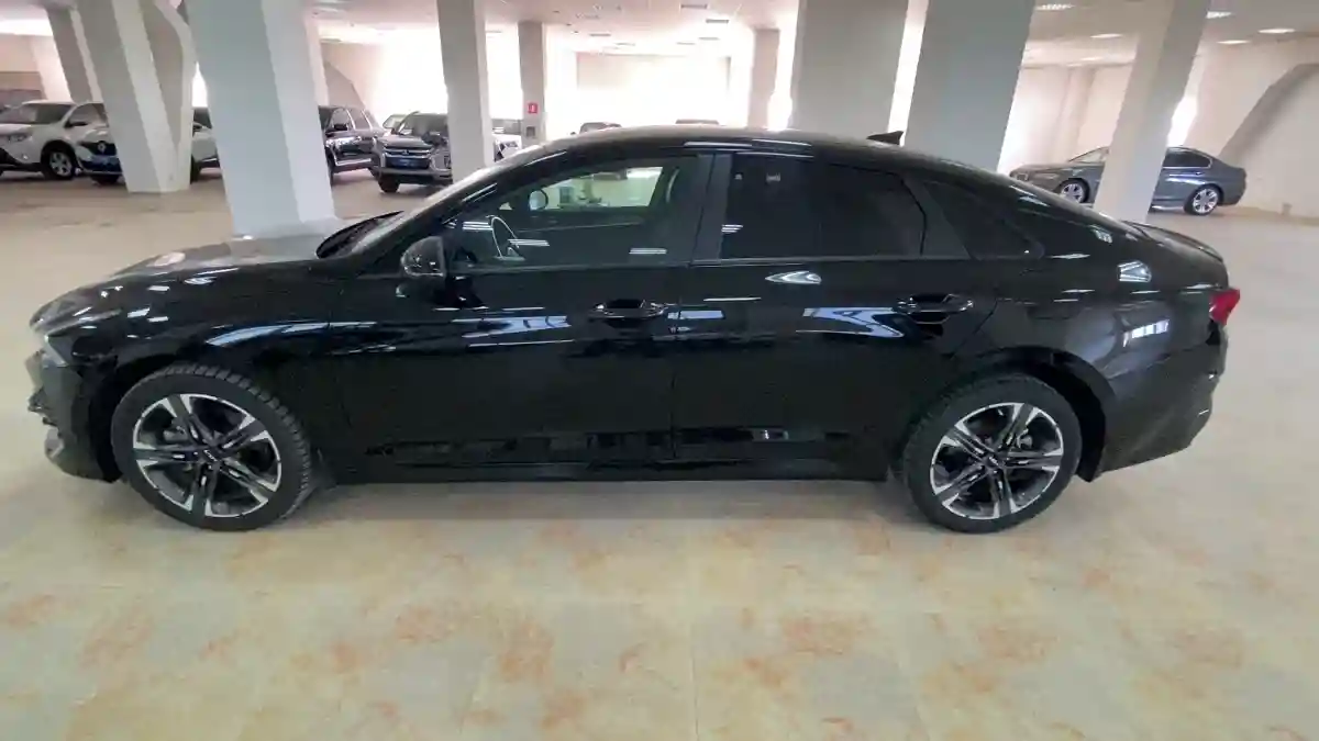 Kia K5 2023 года за 11 990 000 тг. в Актобе