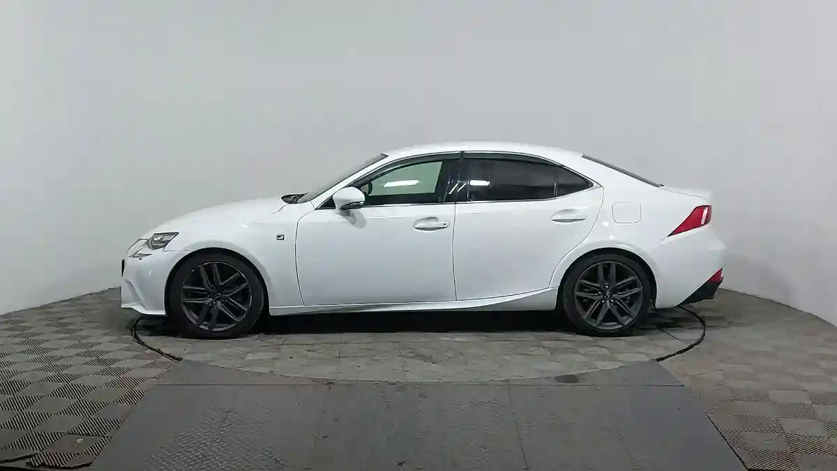 Lexus IS 2013 года за 10 230 000 тг. в Астана