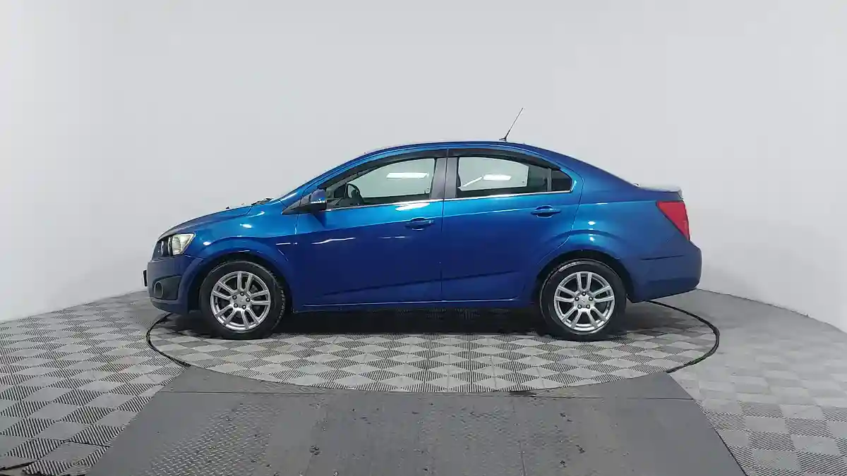 Chevrolet Aveo 2013 года за 3 370 000 тг. в Астана
