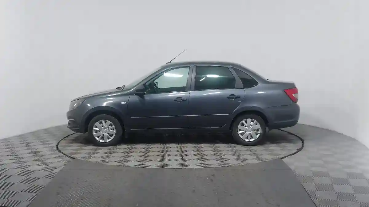 LADA (ВАЗ) Granta 2019 года за 3 100 000 тг. в Астана