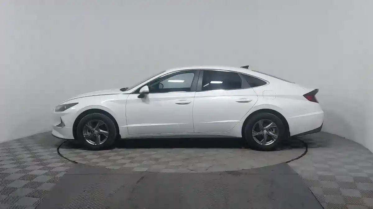 Hyundai Sonata 2022 года за 10 830 000 тг. в Астана
