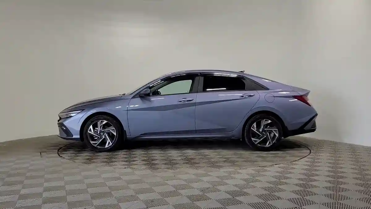 Hyundai Elantra 2023 года за 9 990 000 тг. в Алматы