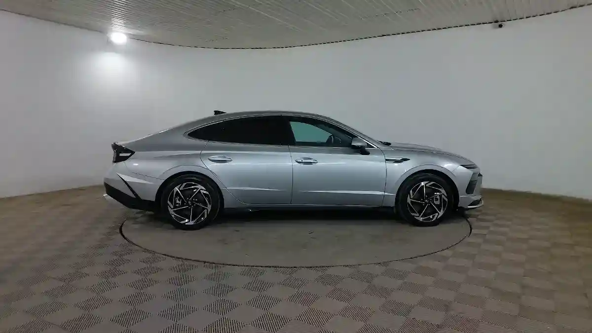 Hyundai Sonata 2024 года за 18 940 000 тг. в Шымкент