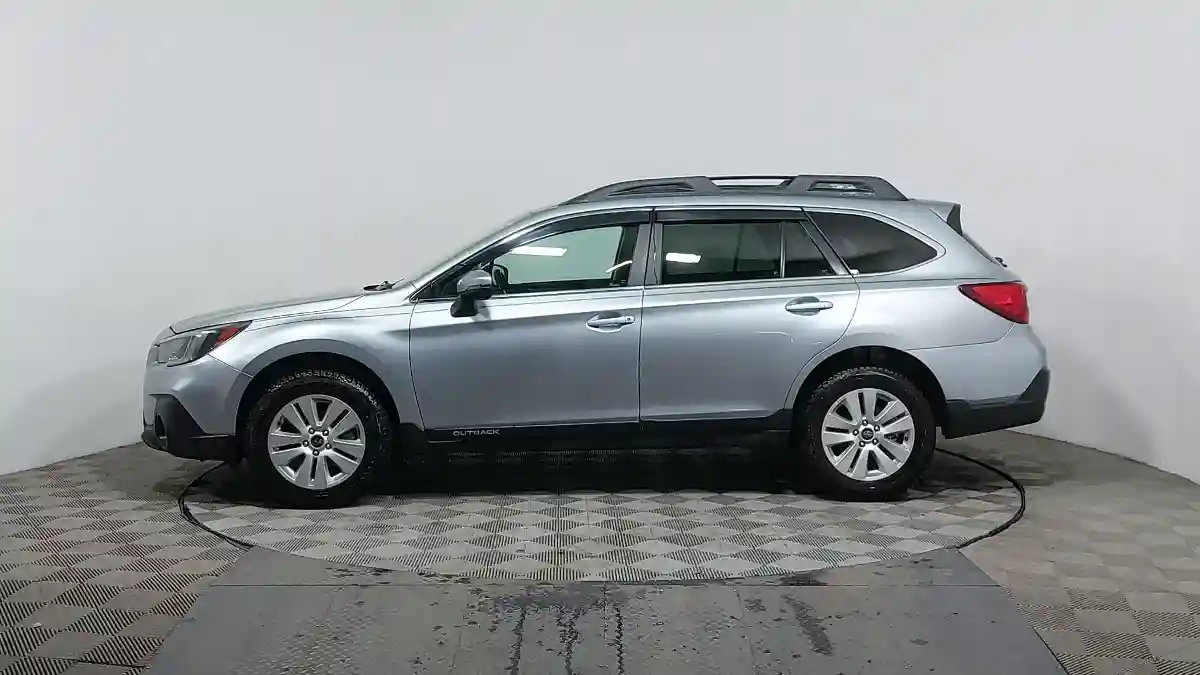 Subaru Outback 2018 года за 7 600 000 тг. в Астана