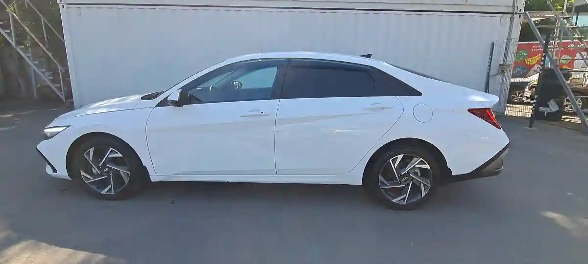 Hyundai Elantra 2023 года за 8 780 000 тг. в Алматы
