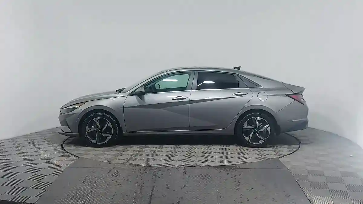 Hyundai Elantra 2023 года за 10 490 000 тг. в Астана