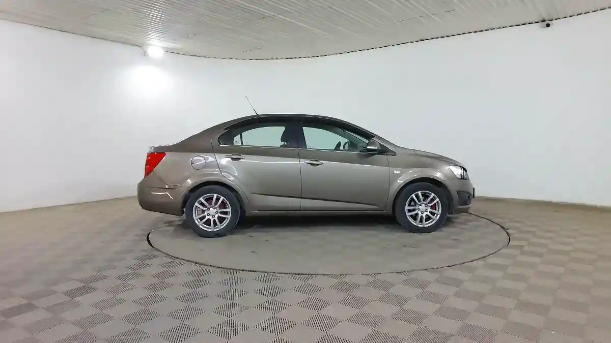 Chevrolet Aveo 2013 года за 3 050 000 тг. в Шымкент