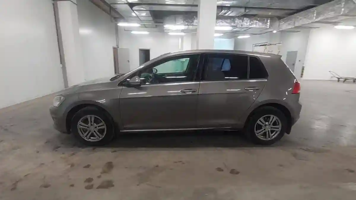 Volkswagen Golf 2014 года за 6 154 000 тг. в Астана