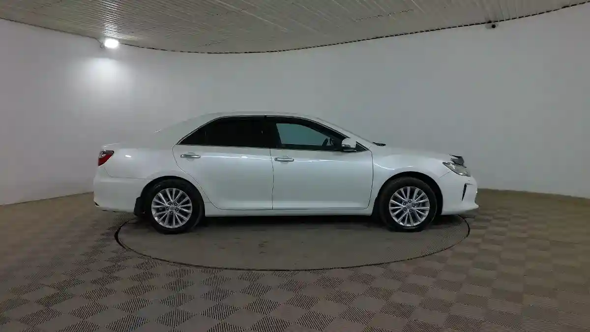 Toyota Camry 2014 года за 12 500 000 тг. в Шымкент