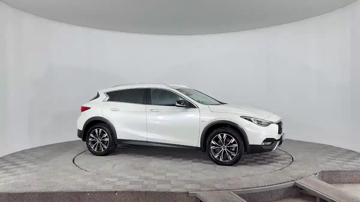 Infiniti QX30 2017 года за 9 590 000 тг. в Караганда