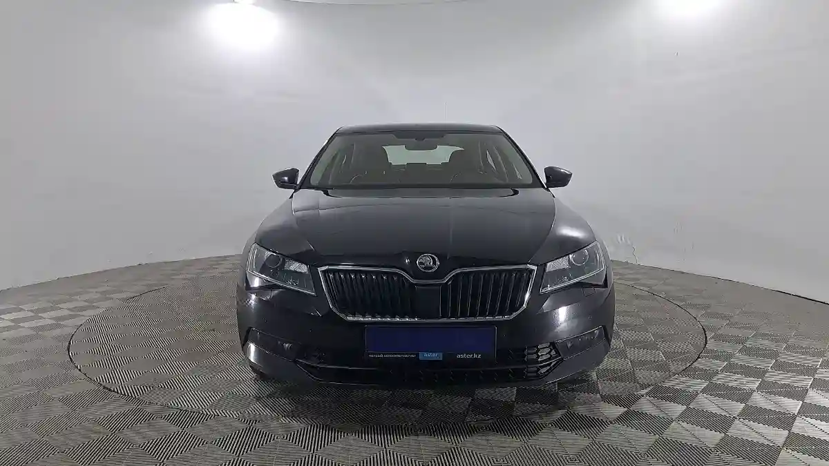 Skoda Superb 2019 года за 9 450 000 тг. в Павлодар
