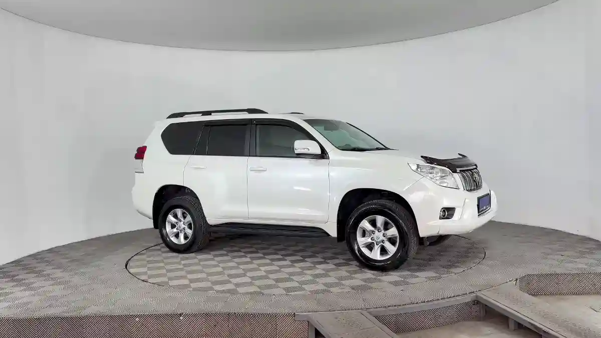 Toyota Land Cruiser Prado 2010 года за 14 290 000 тг. в Караганда
