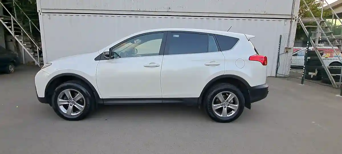 Toyota RAV4 2015 года за 9 990 000 тг. в Алматы
