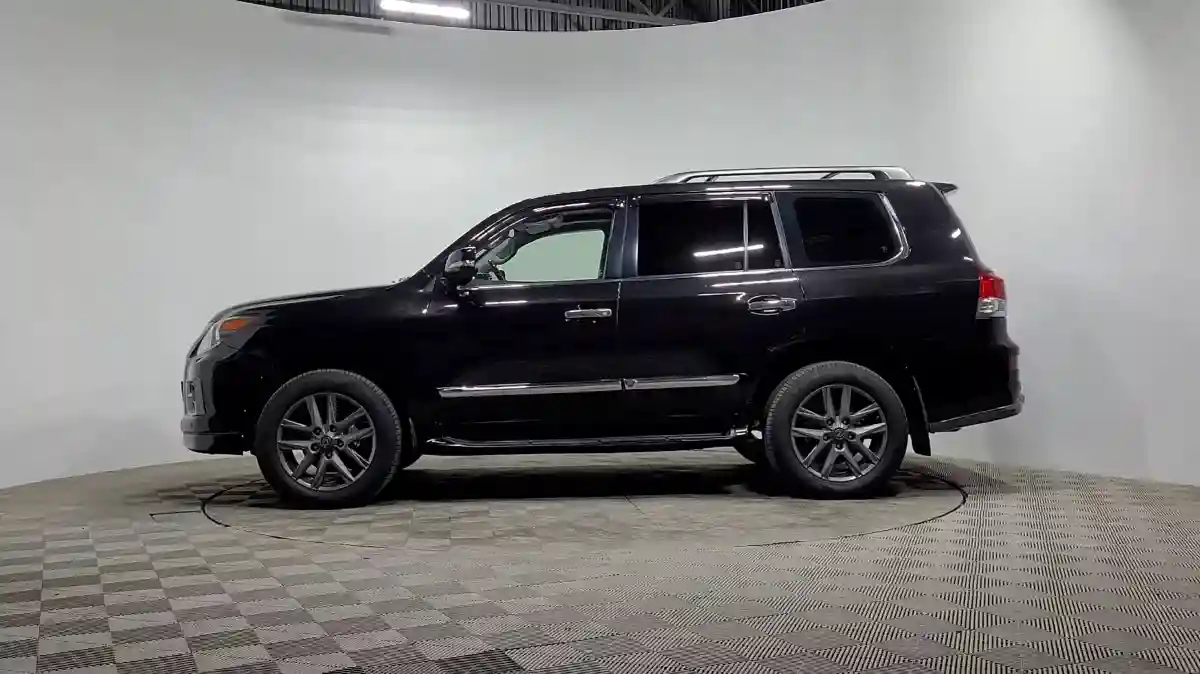 Lexus LX 2013 года за 21 490 000 тг. в Алматы