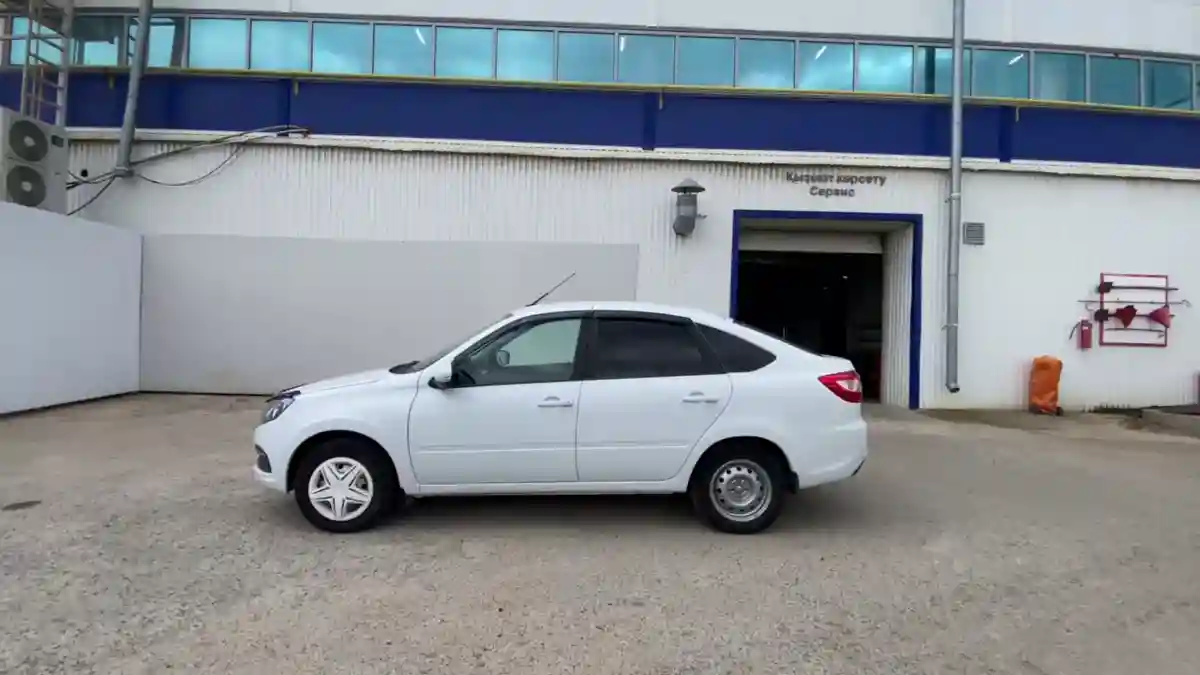 LADA (ВАЗ) Granta 2023 года за 4 420 000 тг. в Уральск