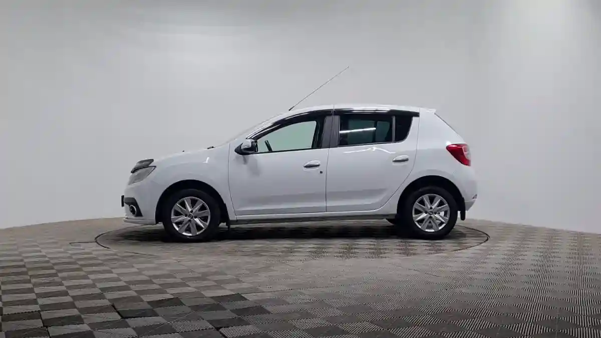 Renault Sandero 2020 года за 3 890 000 тг. в Алматы