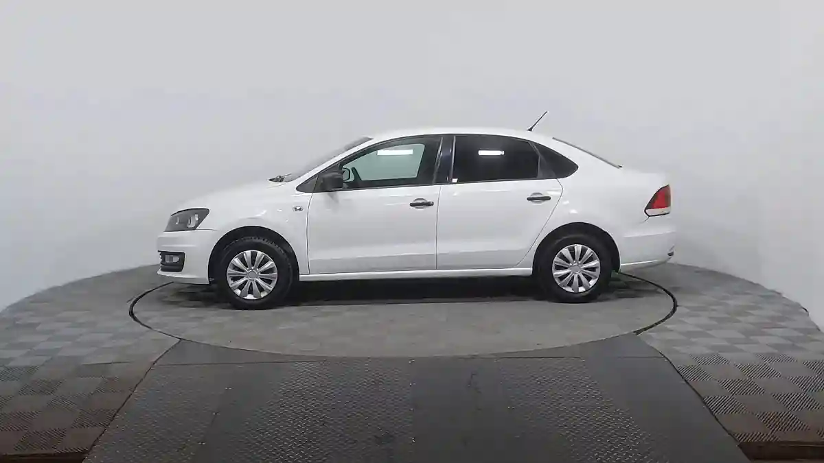 Volkswagen Polo 2015 года за 3 550 000 тг. в Астана