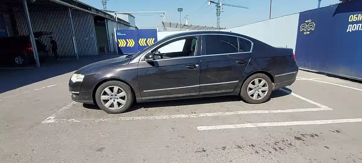 Volkswagen Passat 2005 года за 1 600 000 тг. в Алматы