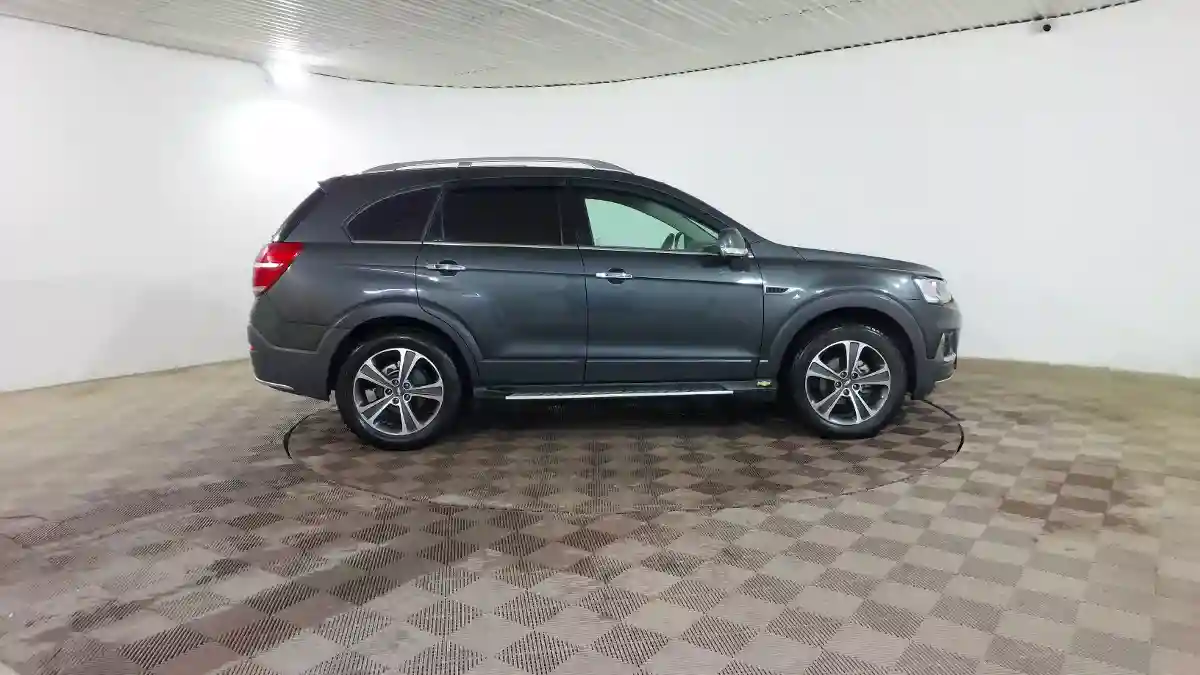 Chevrolet Captiva 2018 года за 5 940 000 тг. в Шымкент