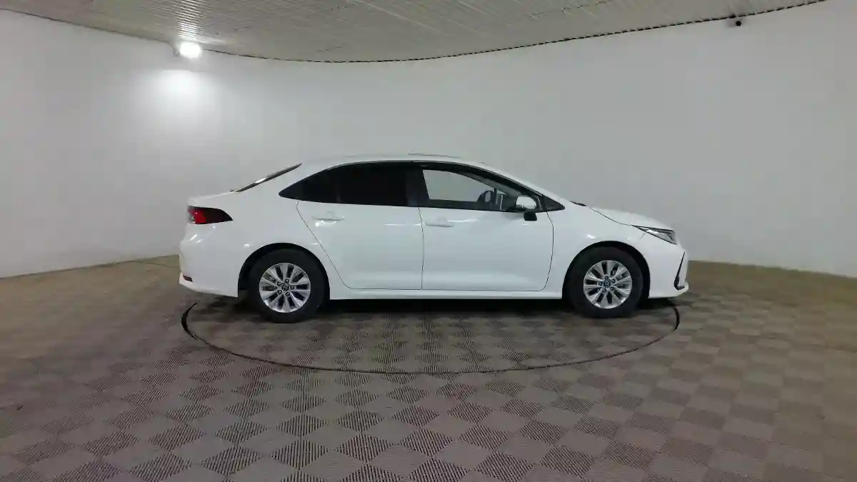 Toyota Corolla 2022 года за 7 660 000 тг. в Шымкент