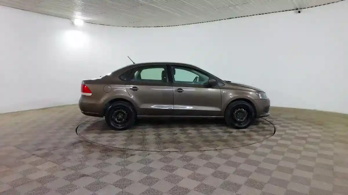 Volkswagen Polo 2015 года за 4 180 000 тг. в Шымкент