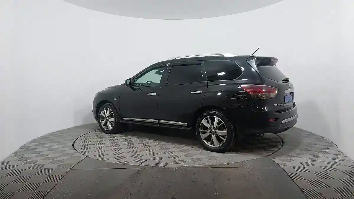 Nissan Pathfinder 2015 года за 8 673 000 тг. в Астана