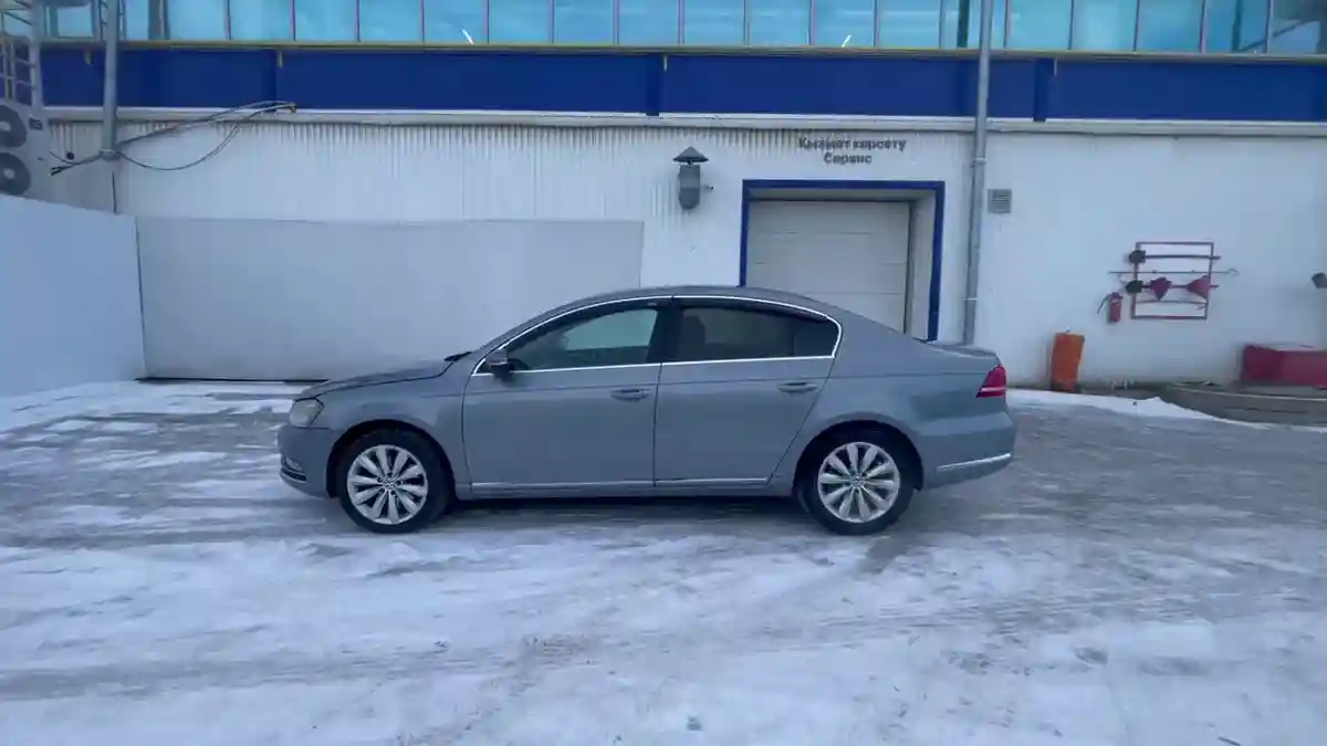 Volkswagen Passat 2012 года за 4 500 000 тг. в Уральск