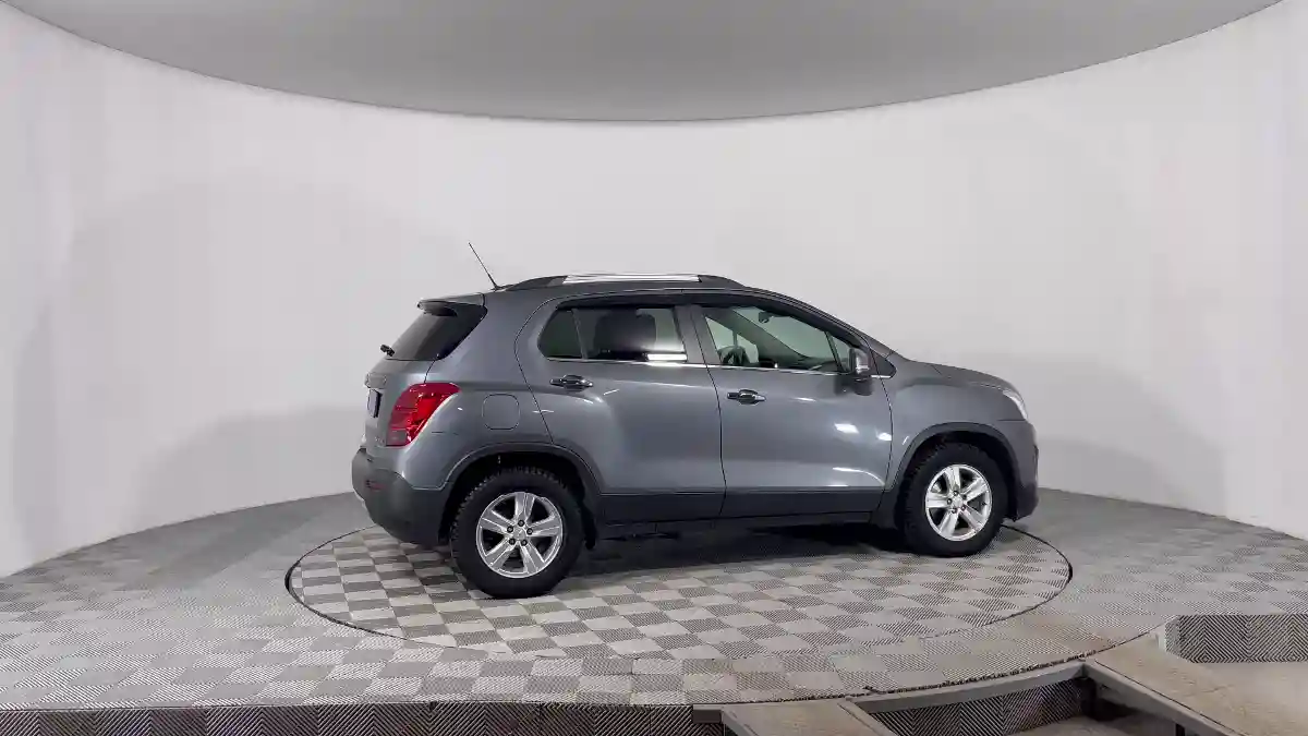 Chevrolet Tracker 2014 года за 4 498 000 тг. в Караганда
