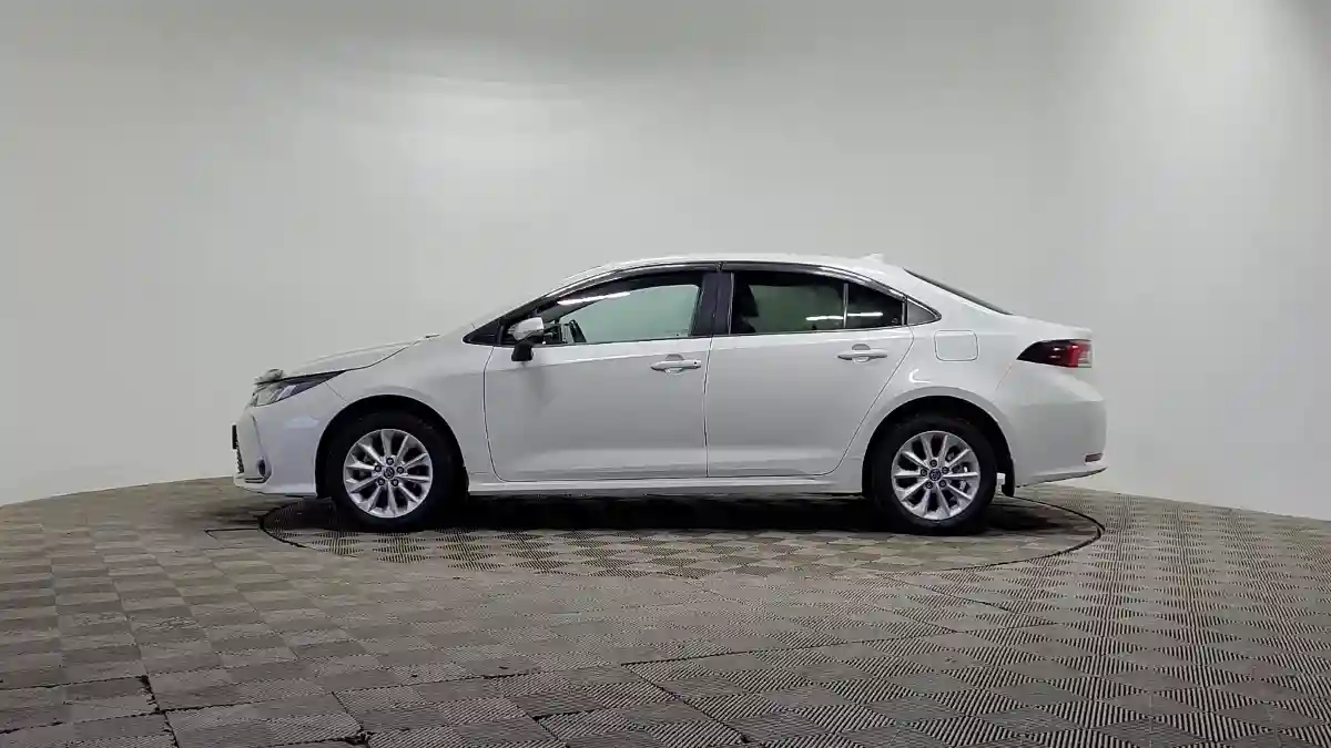 Toyota Corolla 2019 года за 7 590 000 тг. в Алматы