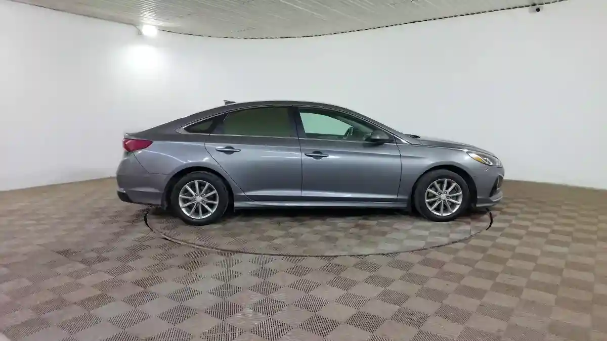 Hyundai Sonata 2019 года за 6 870 000 тг. в Шымкент