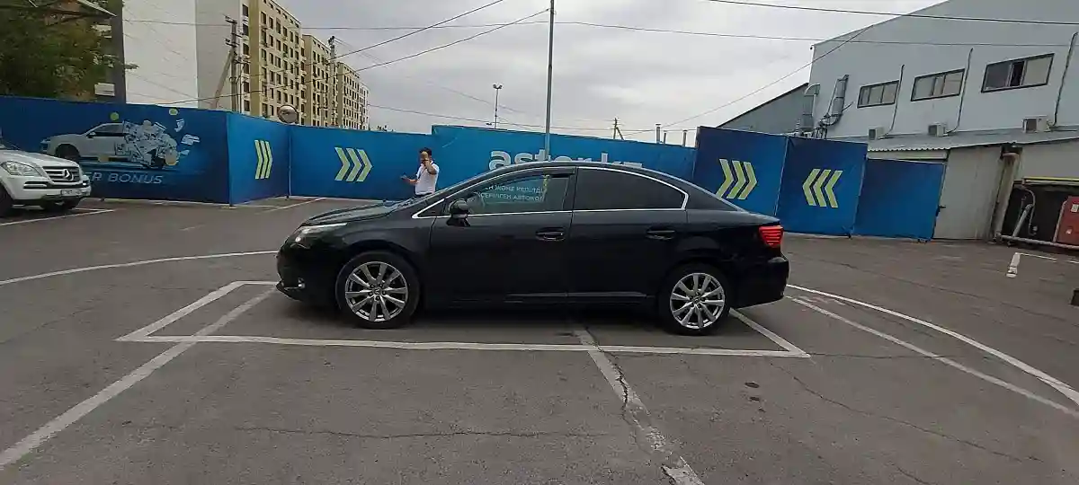 Toyota Avensis 2013 года за 5 890 000 тг. в Алматы