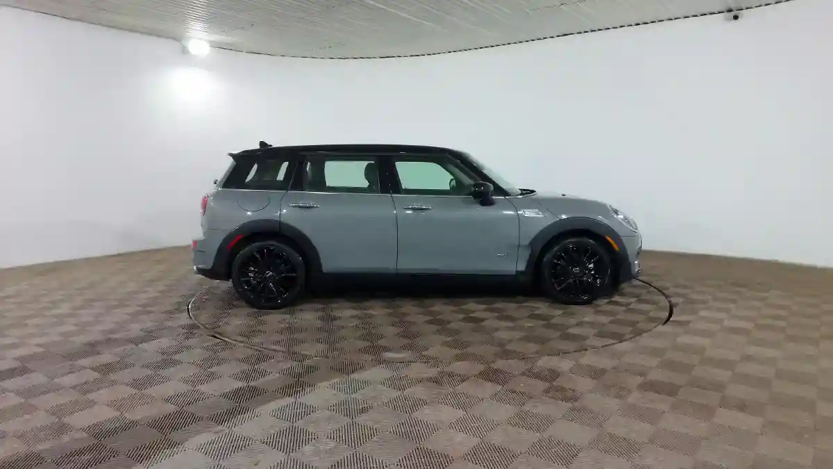 MINI Clubman 2019 года за 14 990 000 тг. в Шымкент