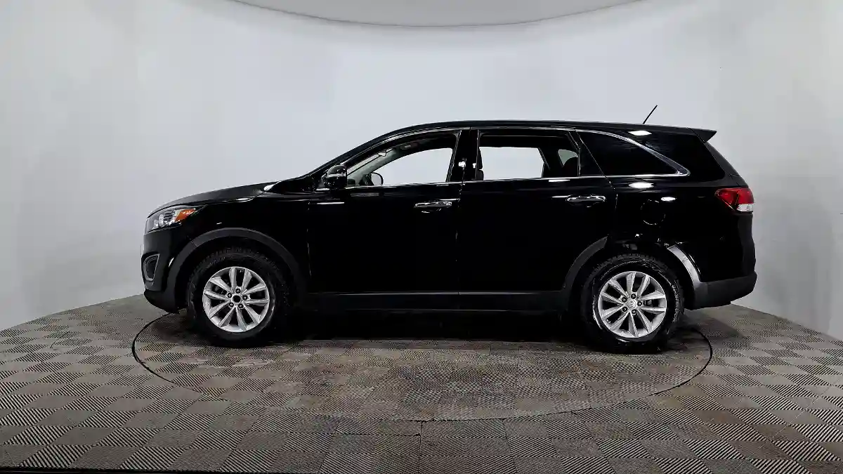 Kia Sorento 2016 года за 8 400 000 тг. в Астана