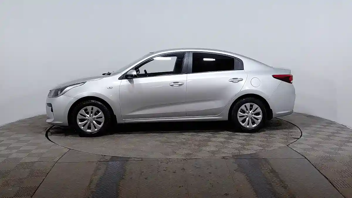 Kia Rio 2019 года за 5 971 000 тг. в Астана