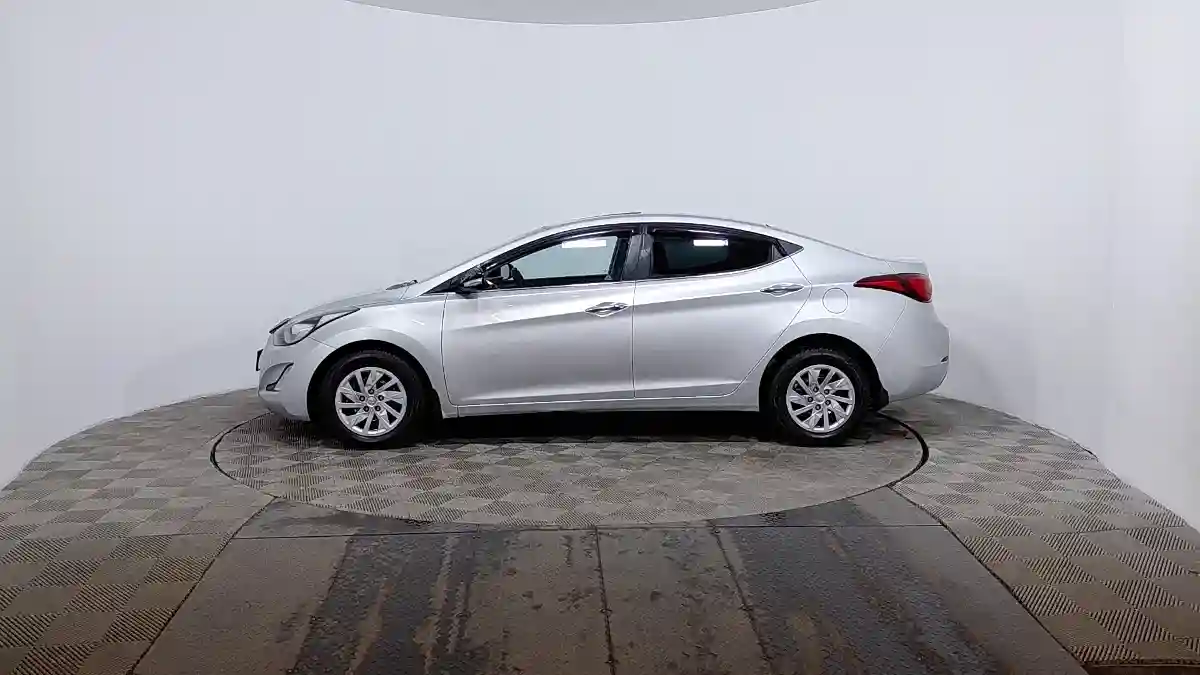 Hyundai Elantra 2015 года за 5 623 000 тг. в Караганда