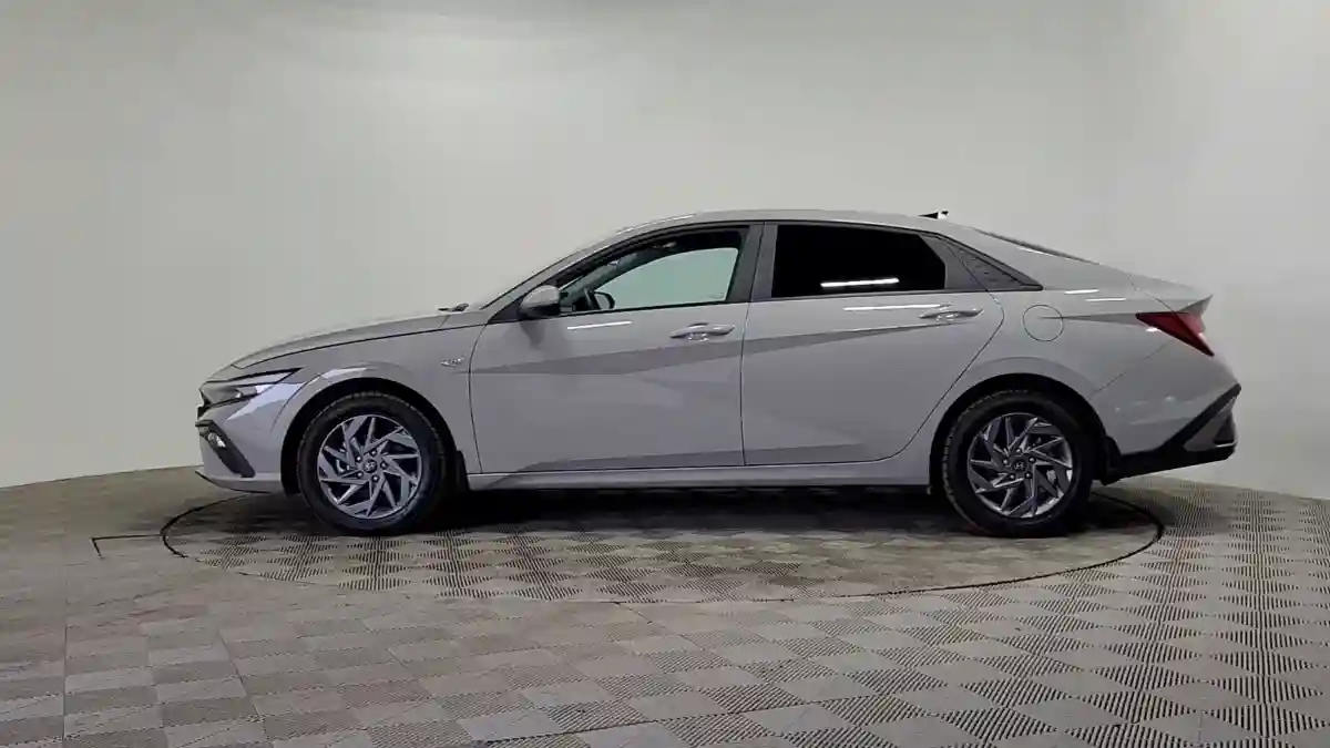 Hyundai Elantra 2024 года за 10 200 000 тг. в Алматы