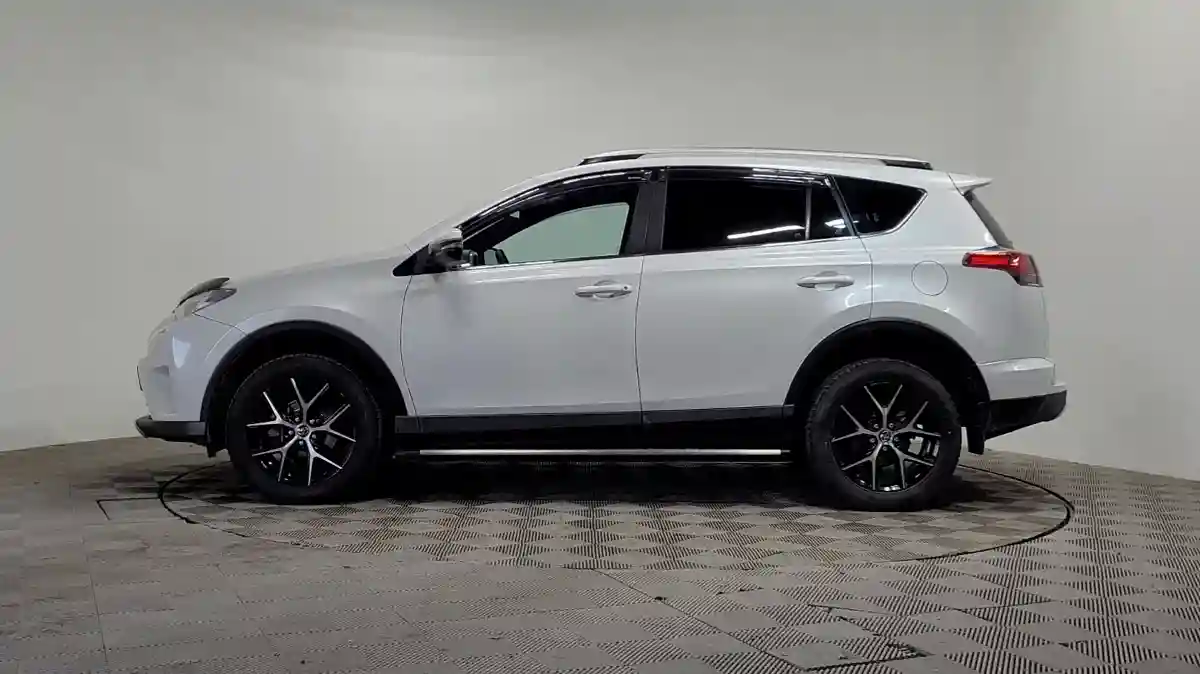 Toyota RAV4 2019 года за 12 500 000 тг. в Алматы