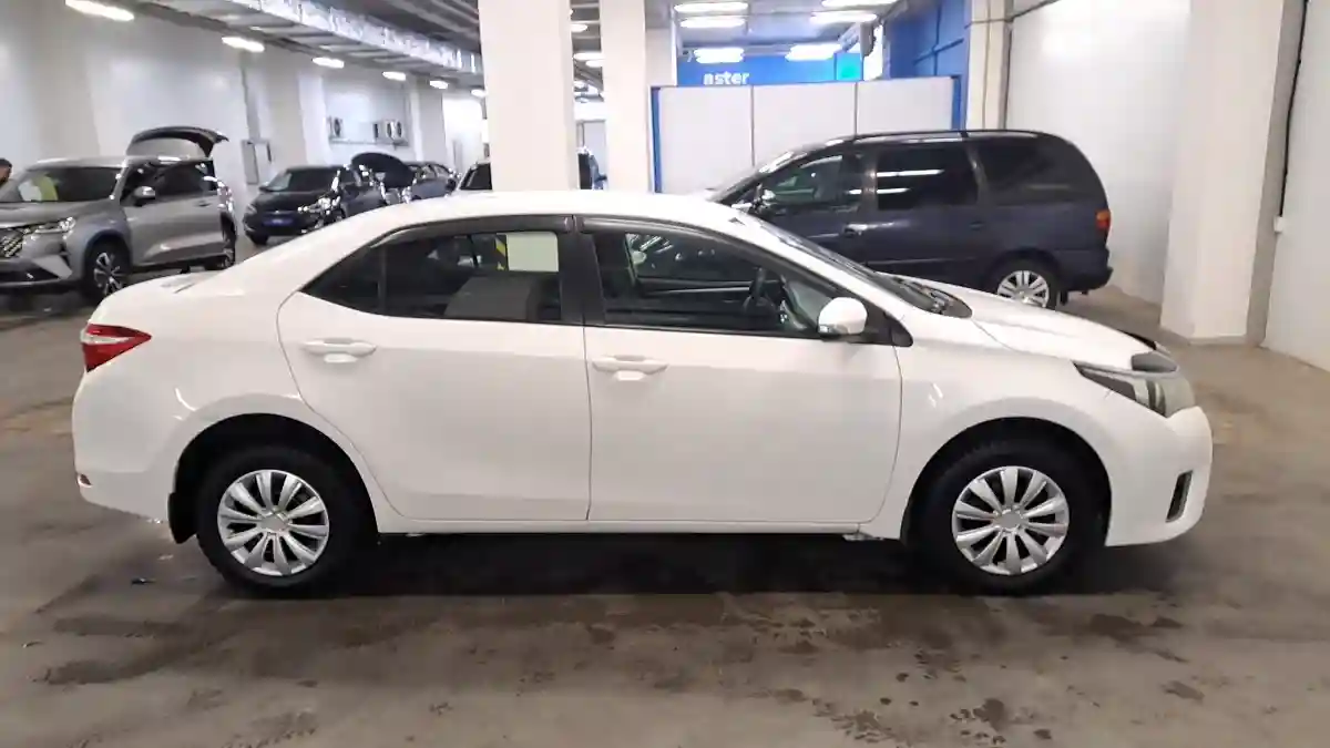 Toyota Corolla 2013 года за 5 111 000 тг. в Астана