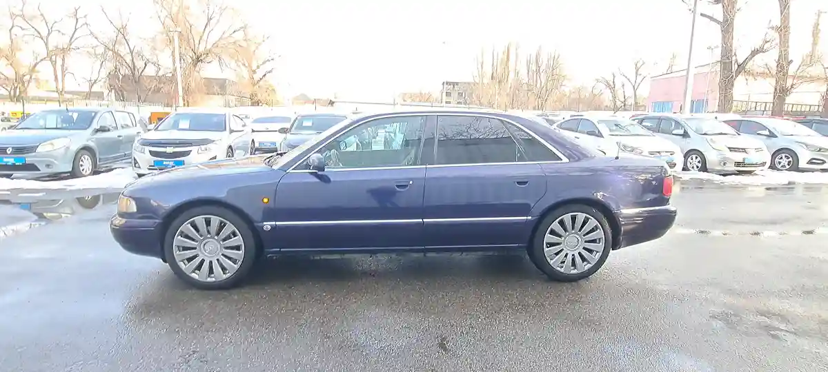 Audi A8 1996 года за 2 500 000 тг. в Алматы