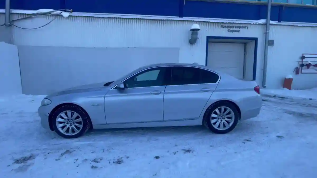 BMW 5 серии 2013 года за 8 658 000 тг. в Уральск