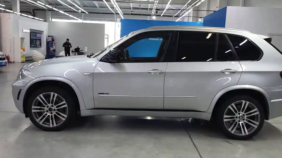 BMW X5 2012 года за 9 086 000 тг. в Усть-Каменогорск