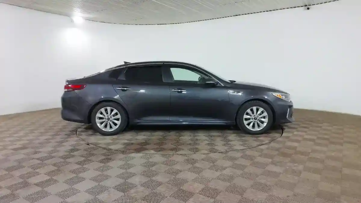 Kia Optima 2017 года за 6 670 000 тг. в Шымкент