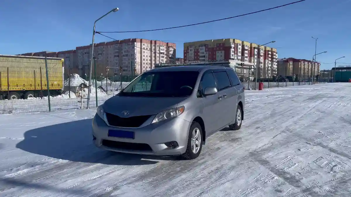Toyota Sienna 2012 года за 10 699 000 тг. в Караганда