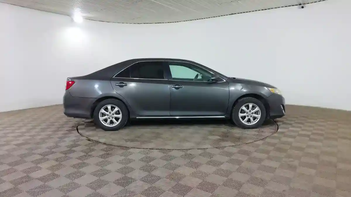 Toyota Camry 2012 года за 5 889 000 тг. в Шымкент