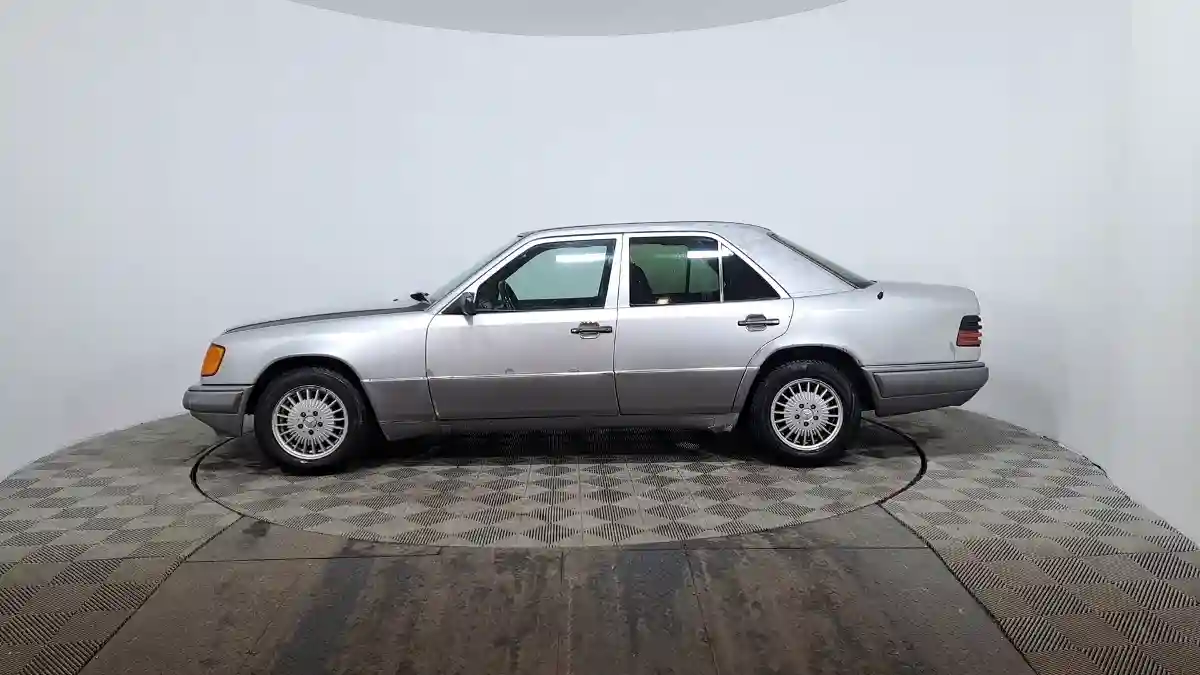 Mercedes-Benz E-Класс 1994 года за 1 276 000 тг. в Астана