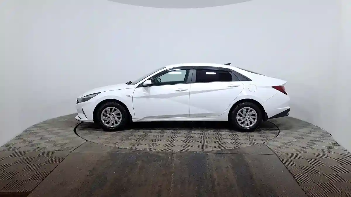 Hyundai Elantra 2022 года за 9 200 000 тг. в Астана