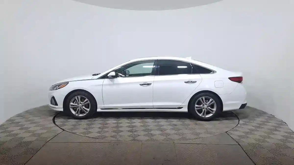 Hyundai Sonata 2017 года за 7 184 000 тг. в Астана