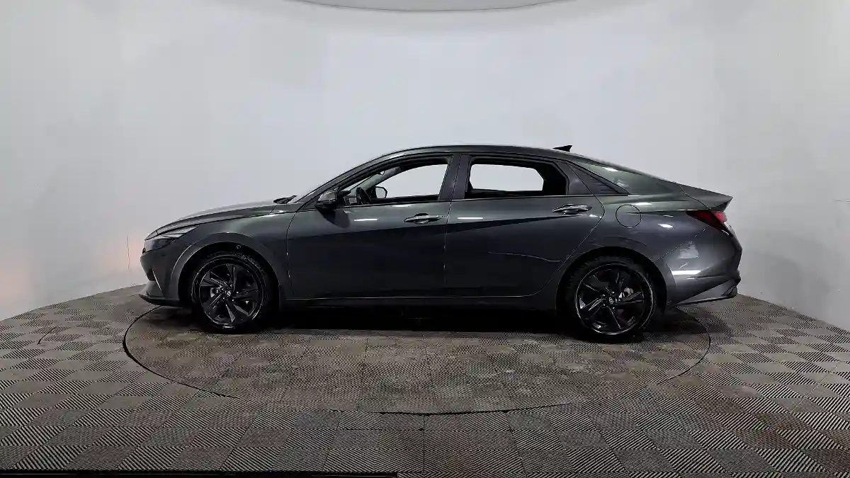 Hyundai Elantra 2022 года за 8 428 000 тг. в Астана