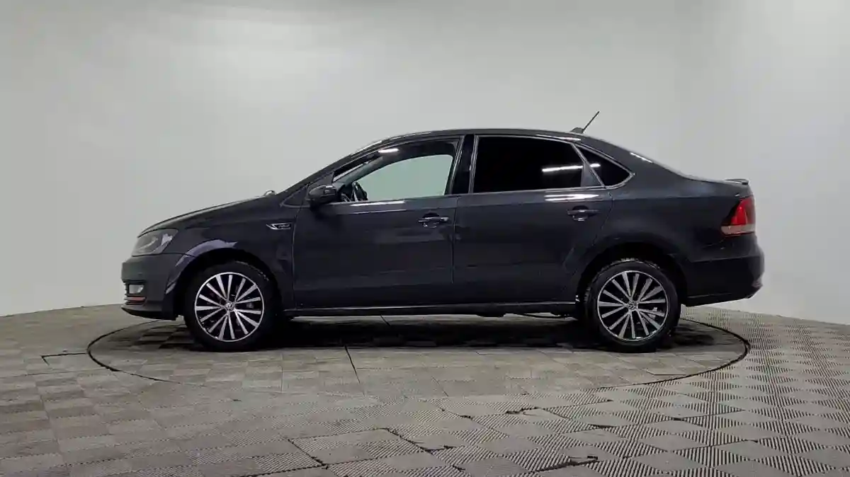 Volkswagen Polo 2018 года за 5 500 000 тг. в Алматы