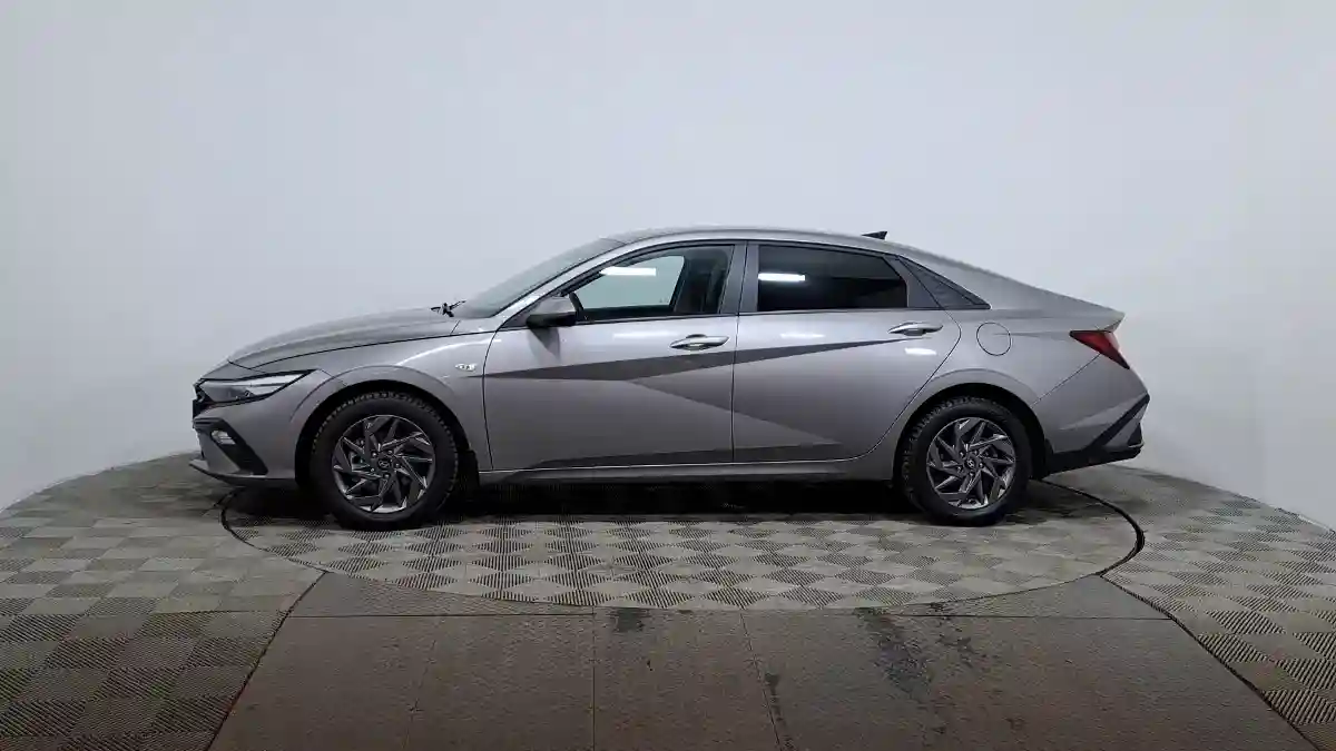 Hyundai Elantra 2023 года за 8 940 000 тг. в Астана